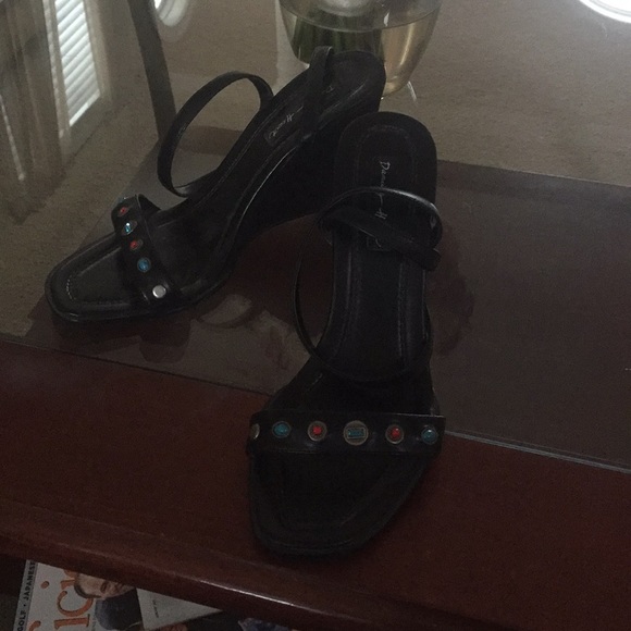 Sandals - Picture 2 of 6